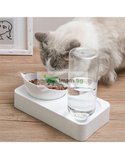 Купа за храна за котки и кучета с поилка за вода